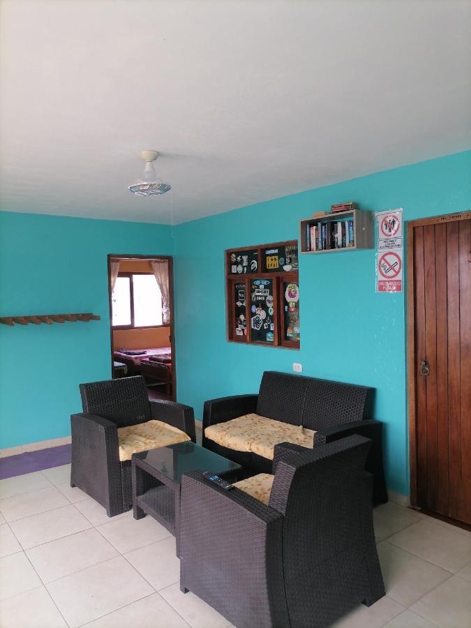Hospedaje Restaurante El Hombre Puerto Chicama Extérieur photo